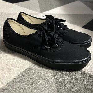 Vans Men's Authentic Low Top All Black Canvas Skater Sneakers Size 12